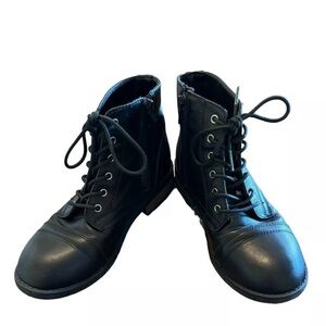 STEVE Madden Women’s Size 5 Siren Lace Up Ankle Boots Black EUC